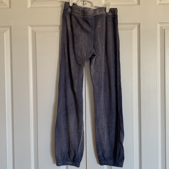 Women’s CAL sweatpants - Picture 3 of 4